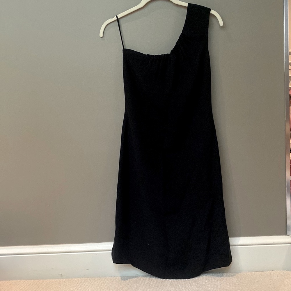 Giorgio Armani, silk dress. One shoulder.